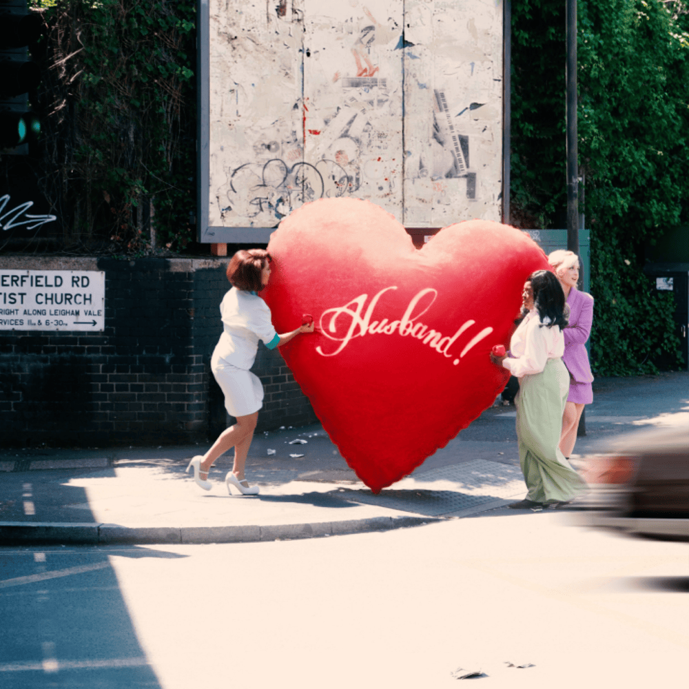 RAYE – WHERE IS MY HUSBAND!